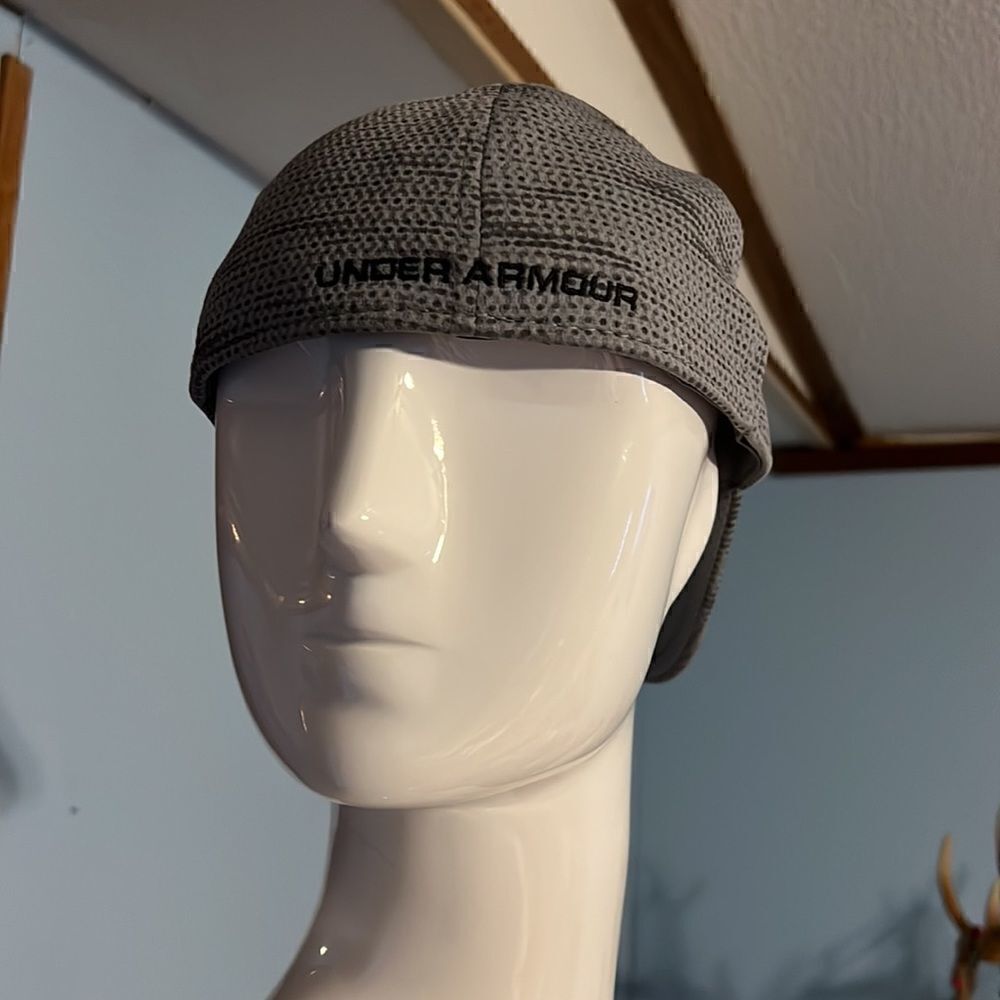 Under Armour Cap - Picture 4 of 6